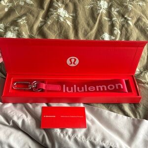 Lululemon pinnacle collective Keychain in Box